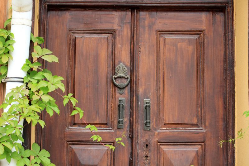 Traditional Door Handles